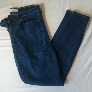 Gap True Skinny Jeans